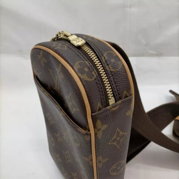 Louis Vuitton LV Shoulder Bag Pochette Banane Brown Monogram 674-021925 - Picture 9 of 16